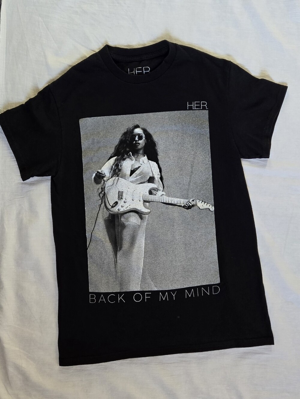 H.E.R. Back of My Mind Graphic Concert Tee Black Small Official Merch